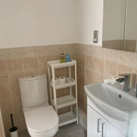 Marine Viewing 2 Bedrooms Flat Manchester Exterior foto